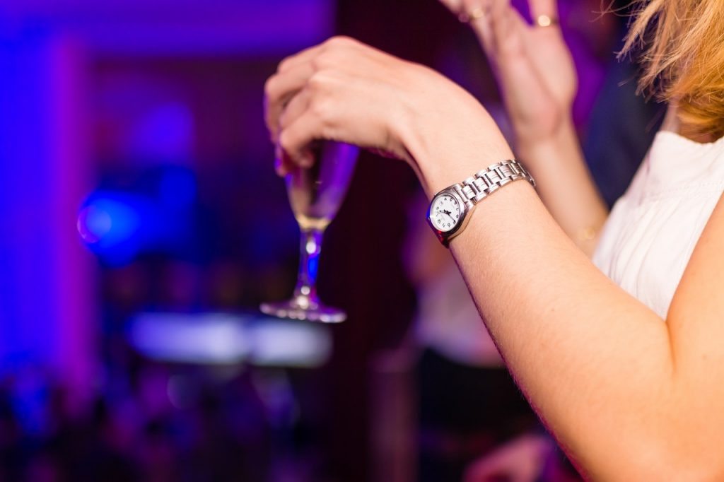 relaciones no monógamas club swinger