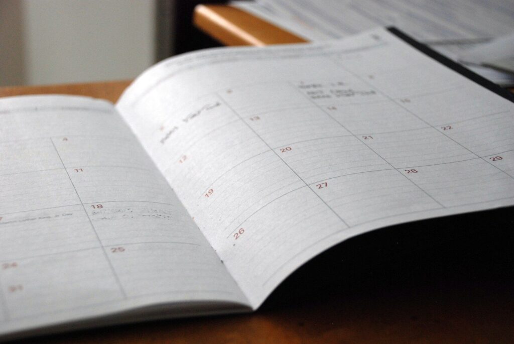 Agenda abierta con sesiones semanales planificadas para el seguimiento de la terapia psicológica